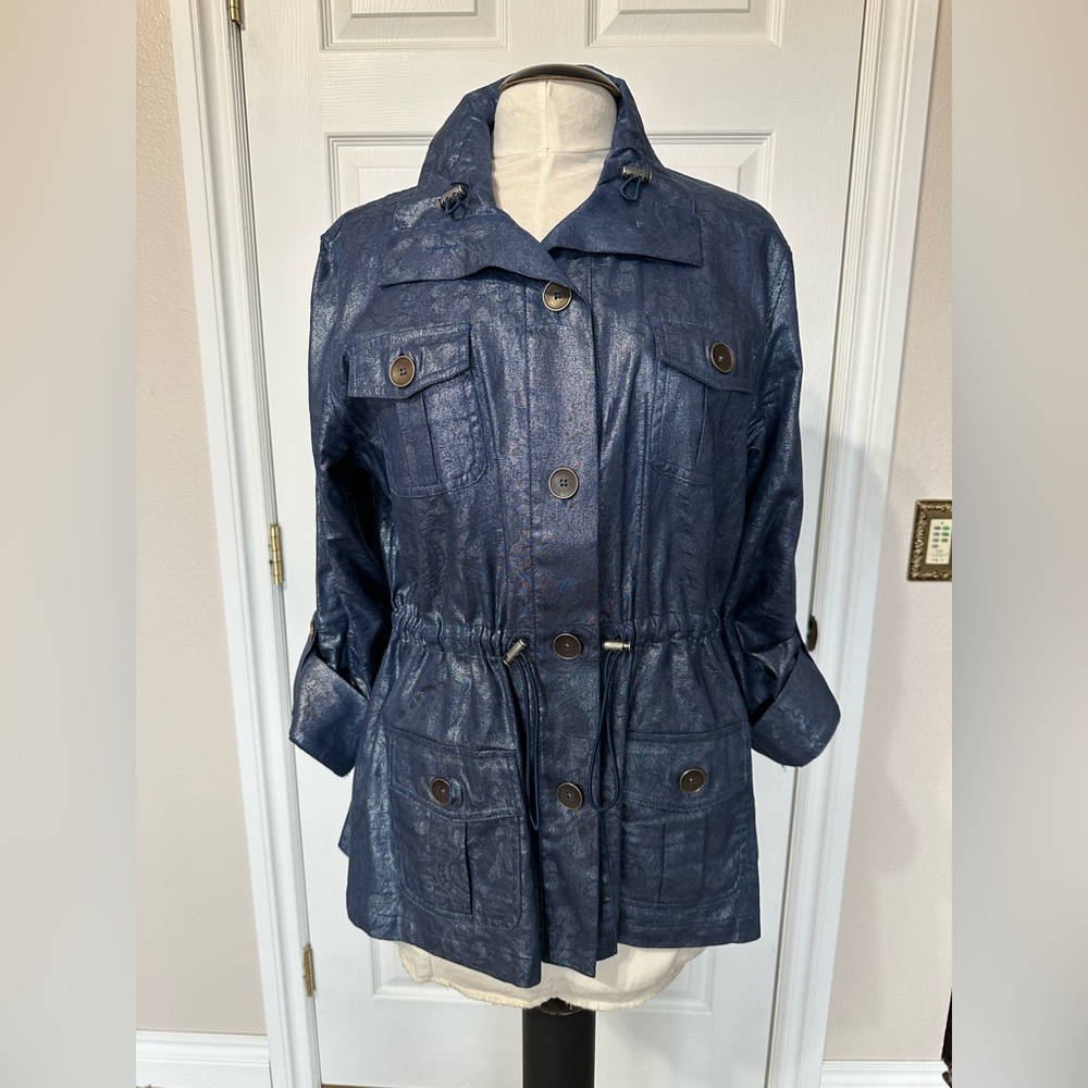 Chico’s jacket, size 2 (equivalent to size M), button front.